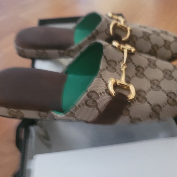 Gucci slides - Picture 2 of 5